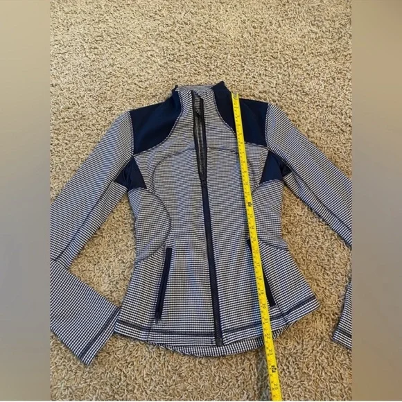 Lululemon Forme Jacket Gingham Blue Check Zip Front Size 2 - Picture 16 of 16